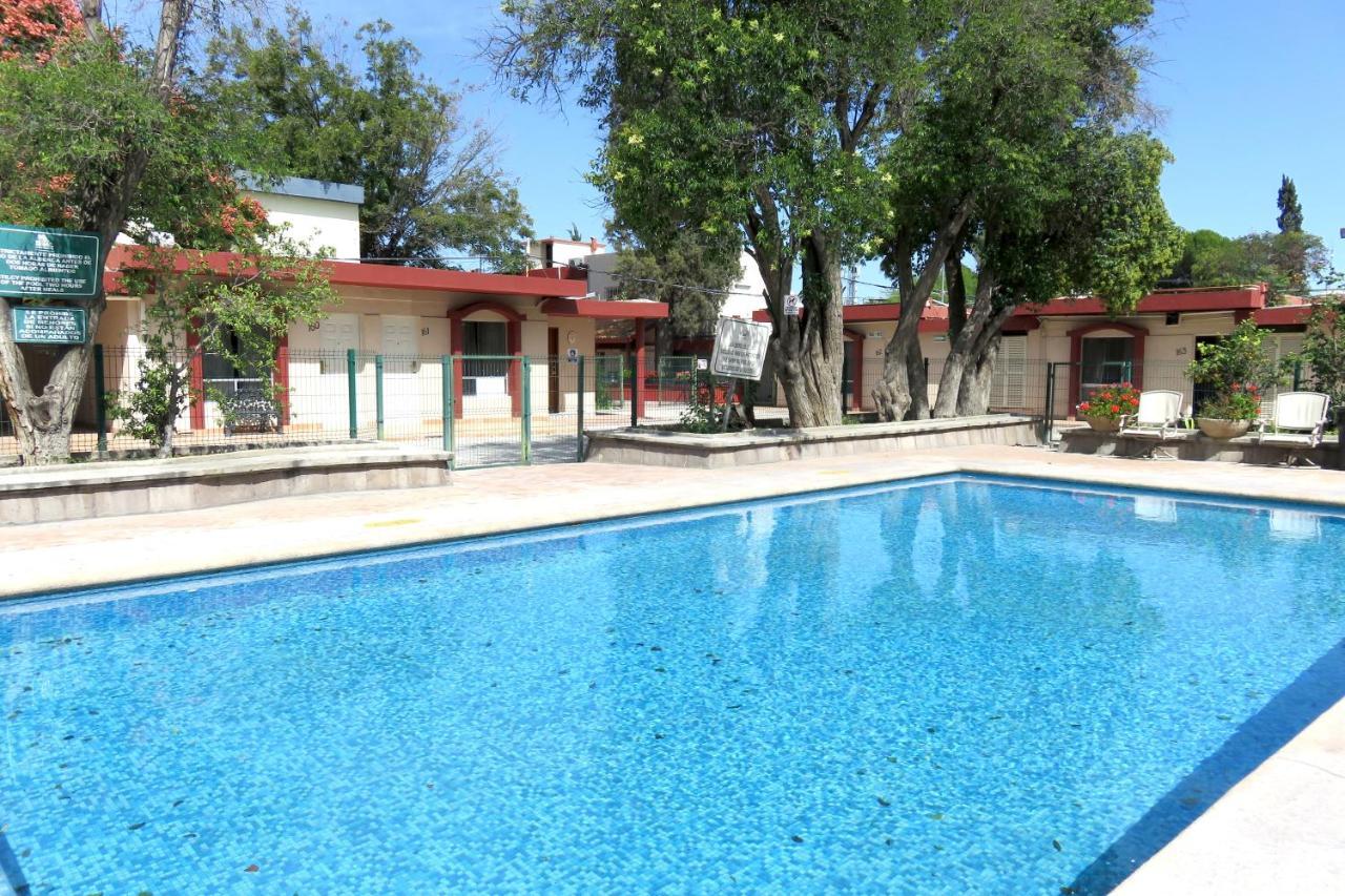 Hotel Huizache Saltillo Exterior photo