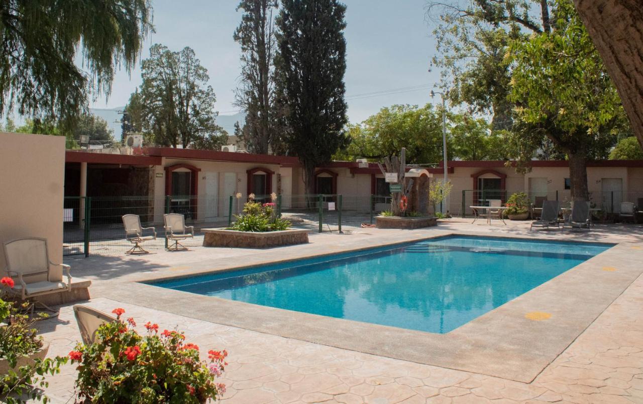 Hotel Huizache Saltillo Exterior photo