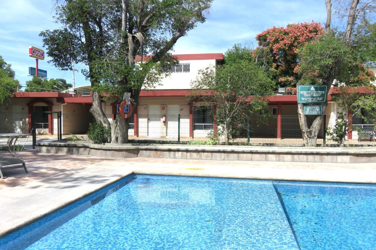 Hotel Huizache Saltillo Exterior photo